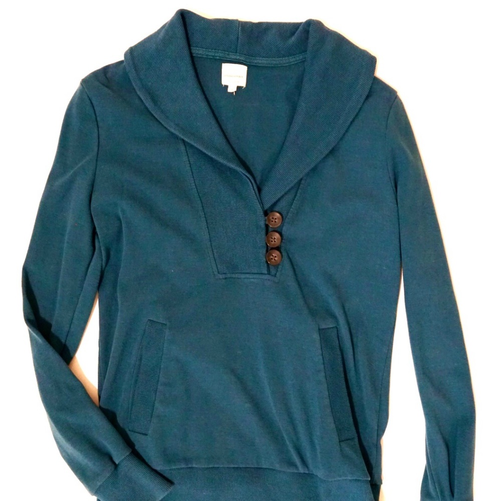 Women's sweater